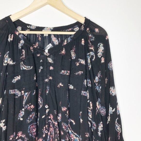ECOTE Black Floral Paisley Printed Boho Blouse - Picture 3 of 9